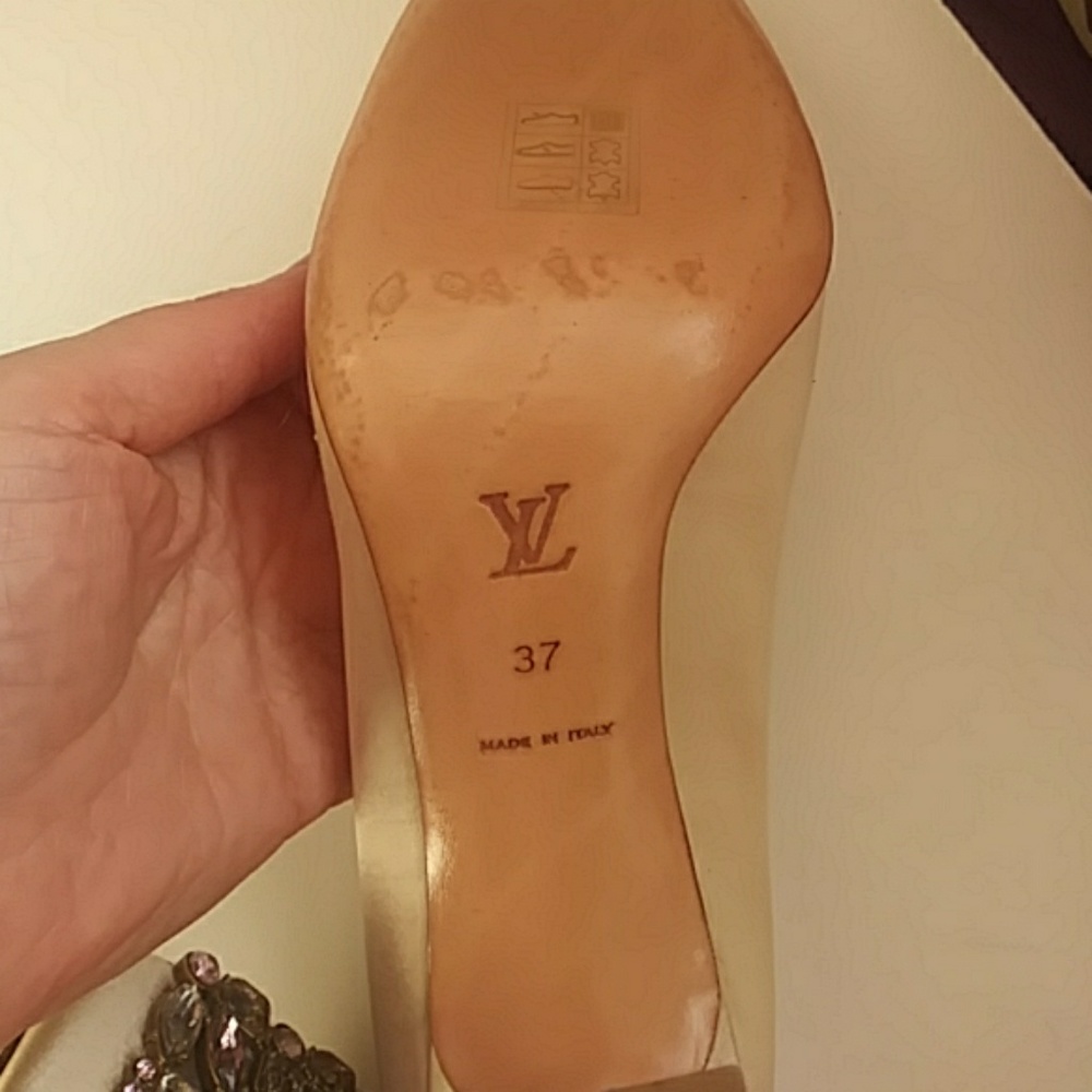 LOUIS VUITTON RARE BEJEWELED NEW SATIN IVORY 4' 37 - Picture 4 of 6